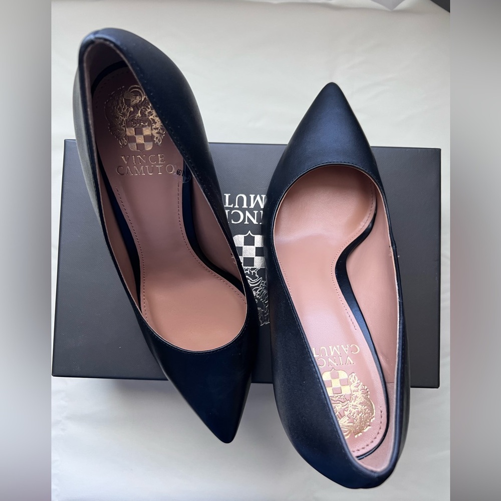 Vince Camuto VP ABLEEN Heels